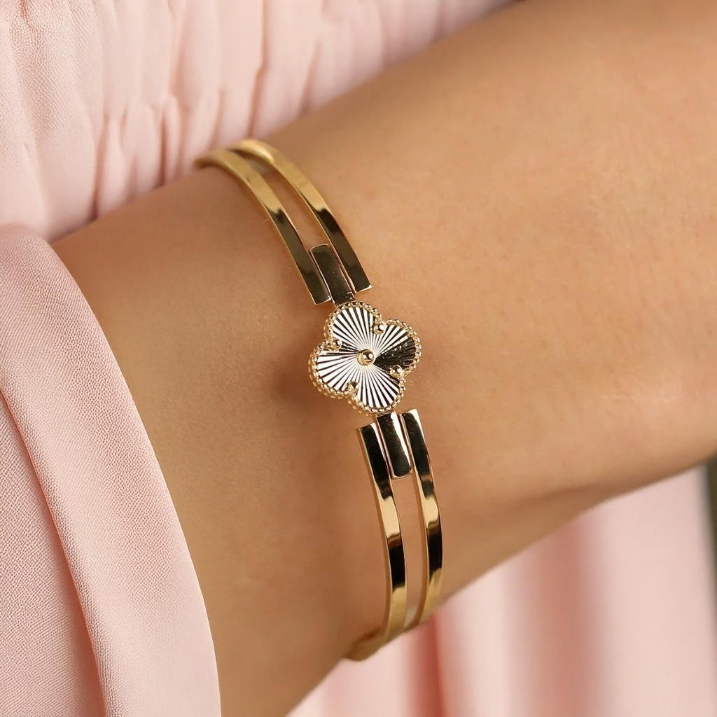 Altın Yonca Kaburga Kelepçe