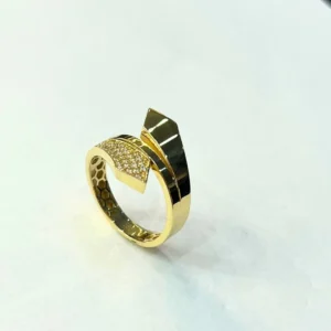 Altın Taşlı Yüzük