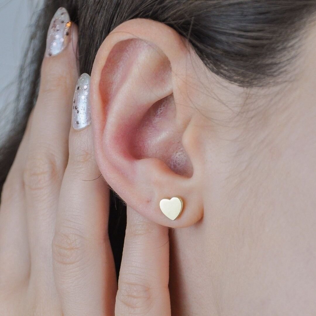 14 Ayar Altın Plaka Kalp Vidalı Küpe - Görsel 2