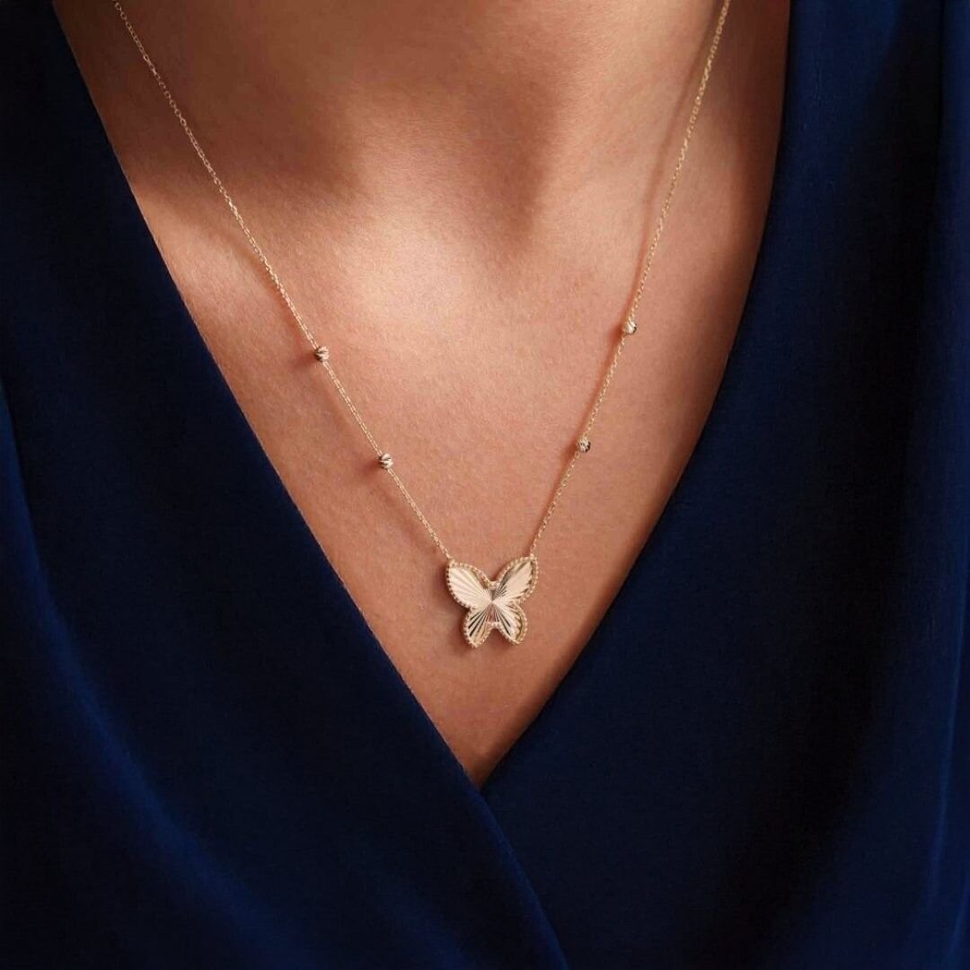 Altın Kelebek Dorikalı Kolye - Görsel 2