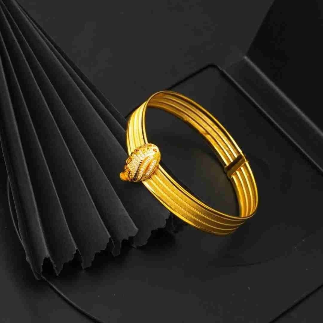 8 Ayar Altın 3 Sıra Lale Kelepçe - Görsel 3